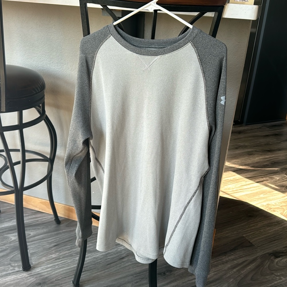 Under Armour long sleeve shirt